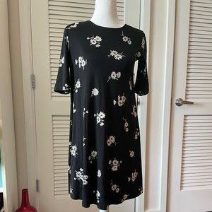 Old Navy Black Daisy Dress